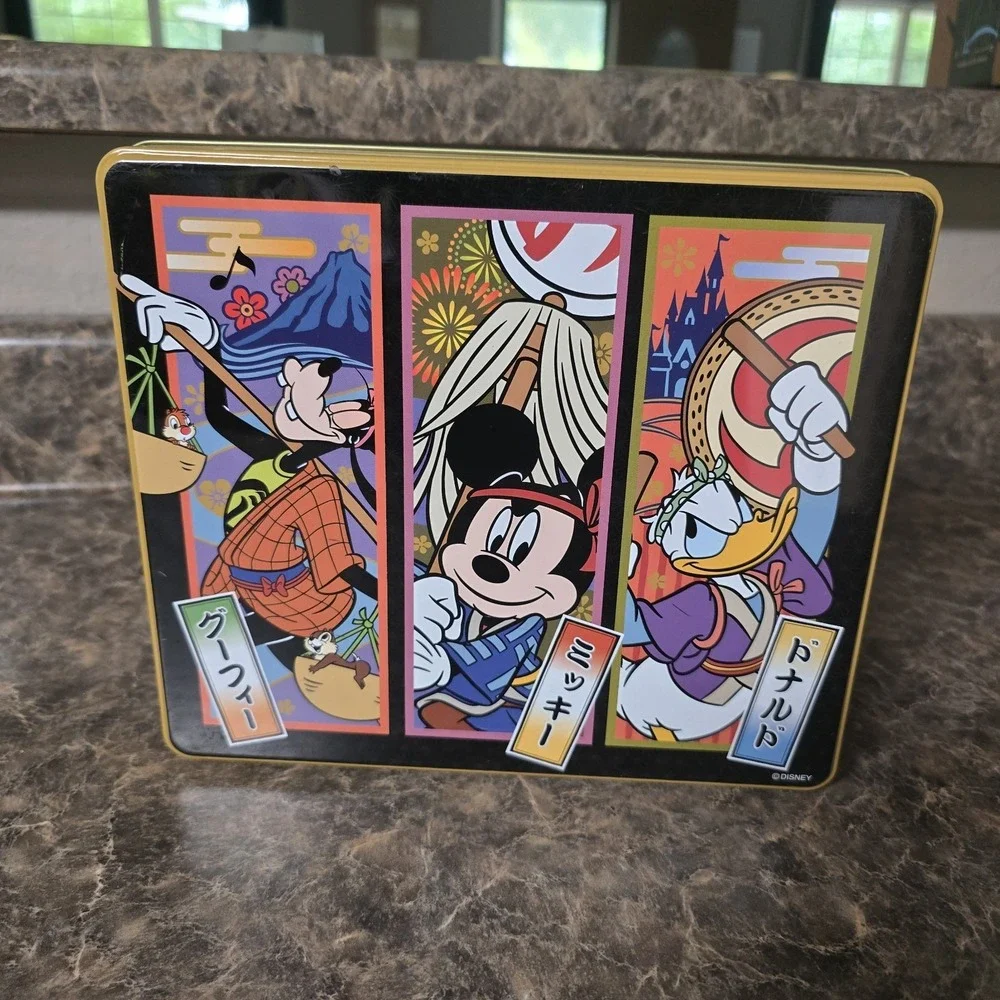 Disney Tokyo‎ Resort Tin Mickey Goofy Donald Japanese Writing 9